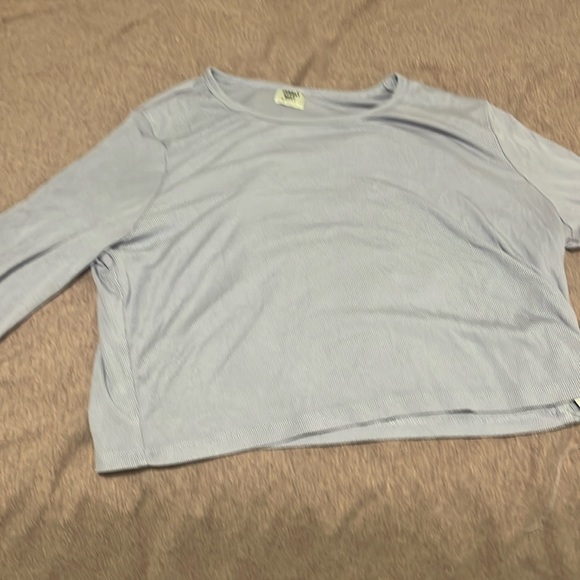 Soft long sleeve crop top - Picture 1 of 1